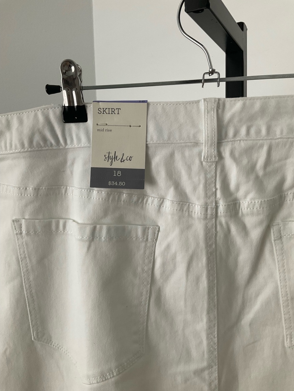 NWT Style & Co. Mid Rise Skirt In White - Picture 5 of 5
